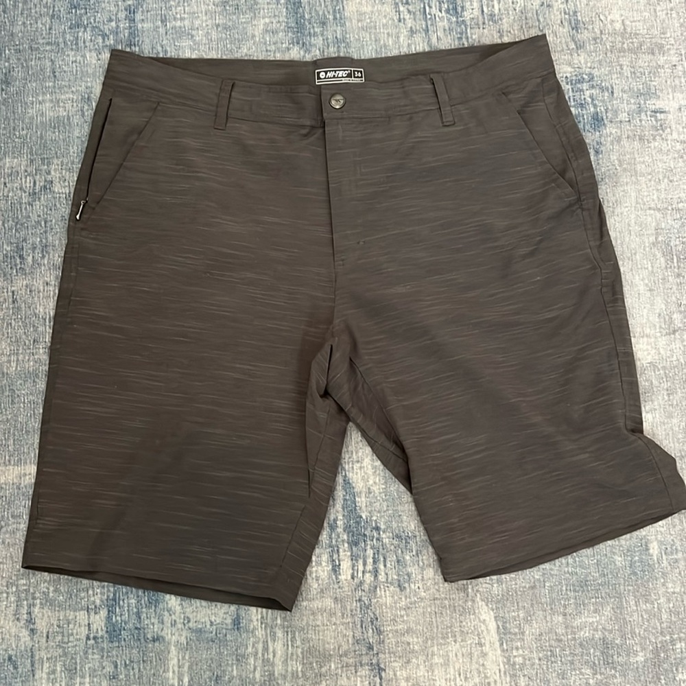 Hi Tec men’s shorts size 36, gray with silver stripe